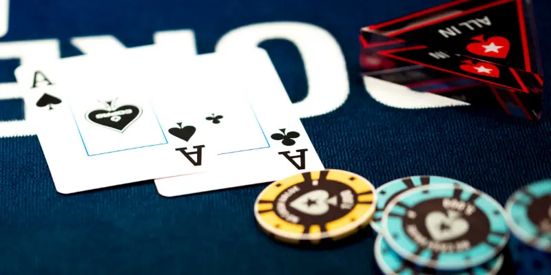 Thứ hạng tay bài poker từ cao đến thấp trong game bài